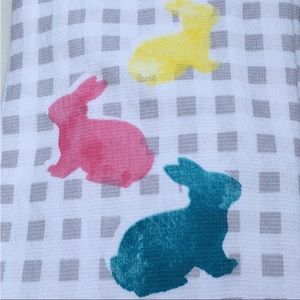 Well Dressed Home hopping bunny dish towels set of two NWT